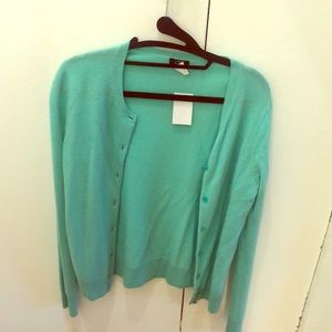 Jcrew cashmere sweater in size small.